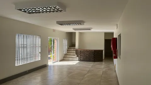 3 Vaseur Road, Choolkop - Industrial - 1250m² - Chloorkop (46)